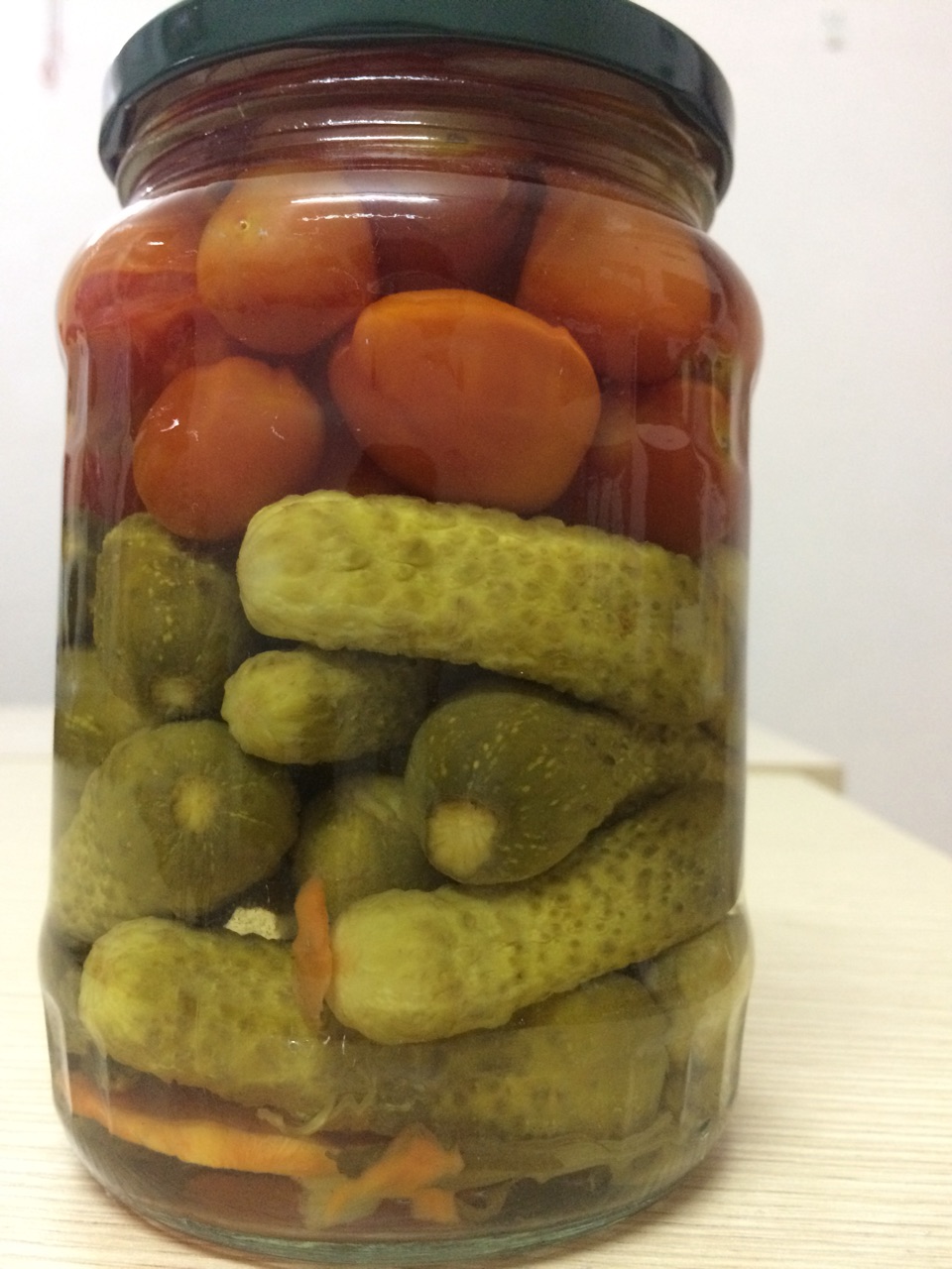 CANNED ASSORTY CUCUMBER AND TOMATOES IN JAR 720ML